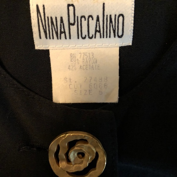 Black Crop jacket w/gold accent buttons - Picture 4 of 4